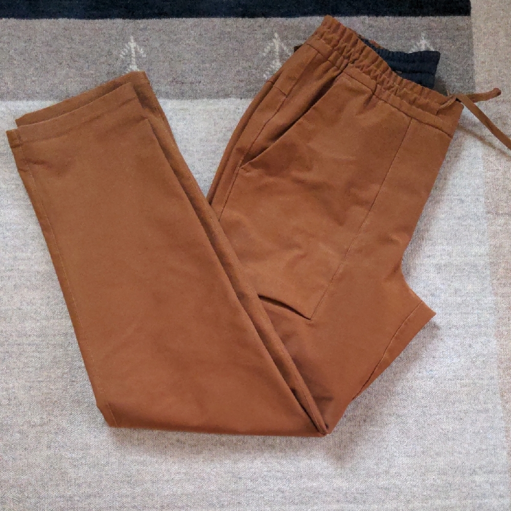 Athleta mens Bowline Pant Size 33 Waist Utilitech In Copper Brown. Rare/Sold Out